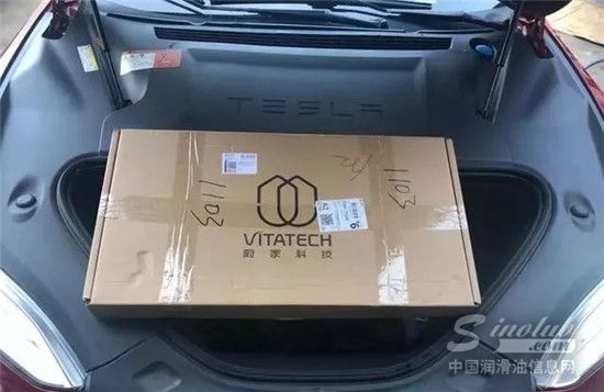 特斯拉巨大的空气滤芯