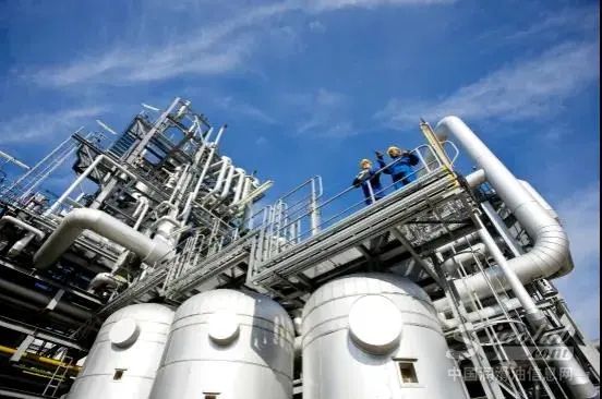 中国已经建成近30个千万吨级炼油基地