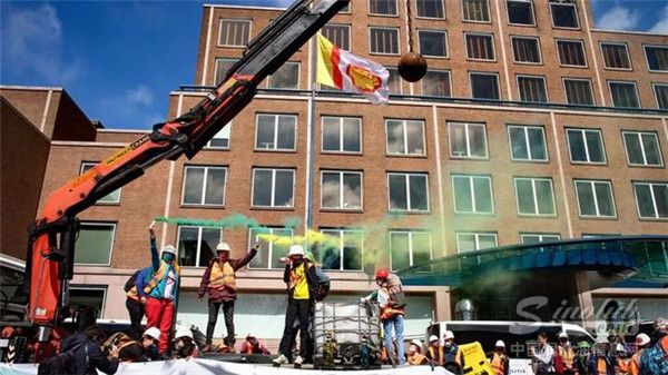 壳牌石油去掉“荷兰皇家”字样总部迁伦敦